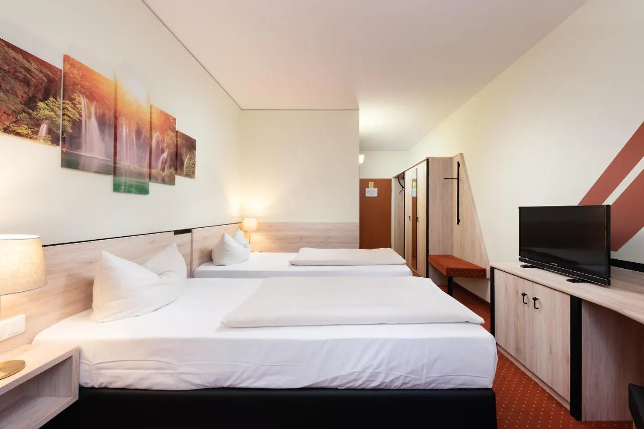 NOVINA HOTEL Südwestpark Núremberg 4*,  Alemania