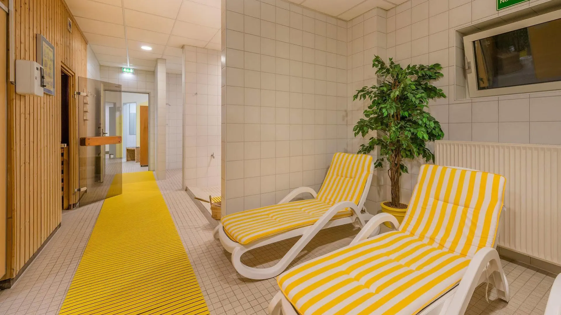 NOVINA HOTEL Südwestpark Núremberg